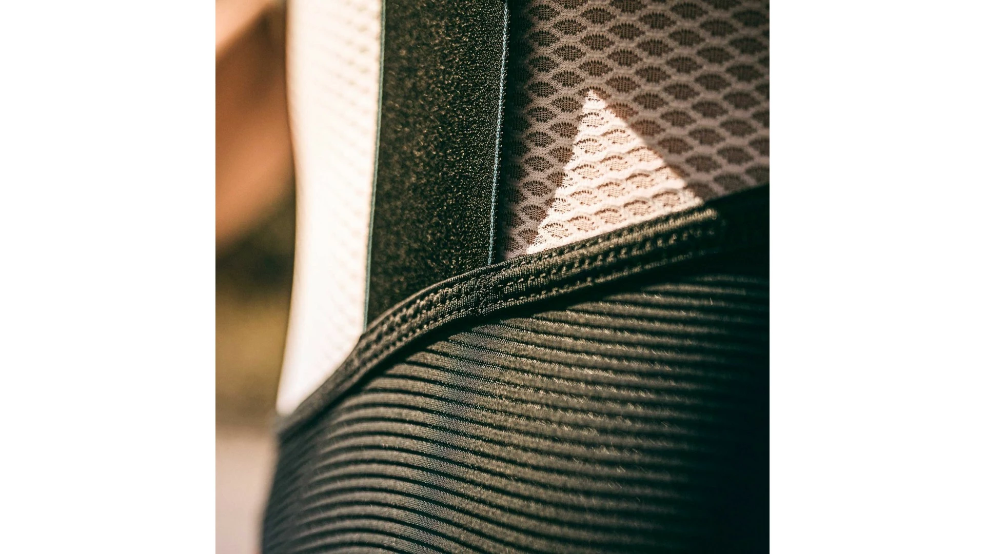 Absolute Revolution Latzhosen Gobik Mann K10 Schwarz 2022 6 Absolute Revolution Latzhosen Gobik Mann K10 Schwarz 2022 – Bild 4