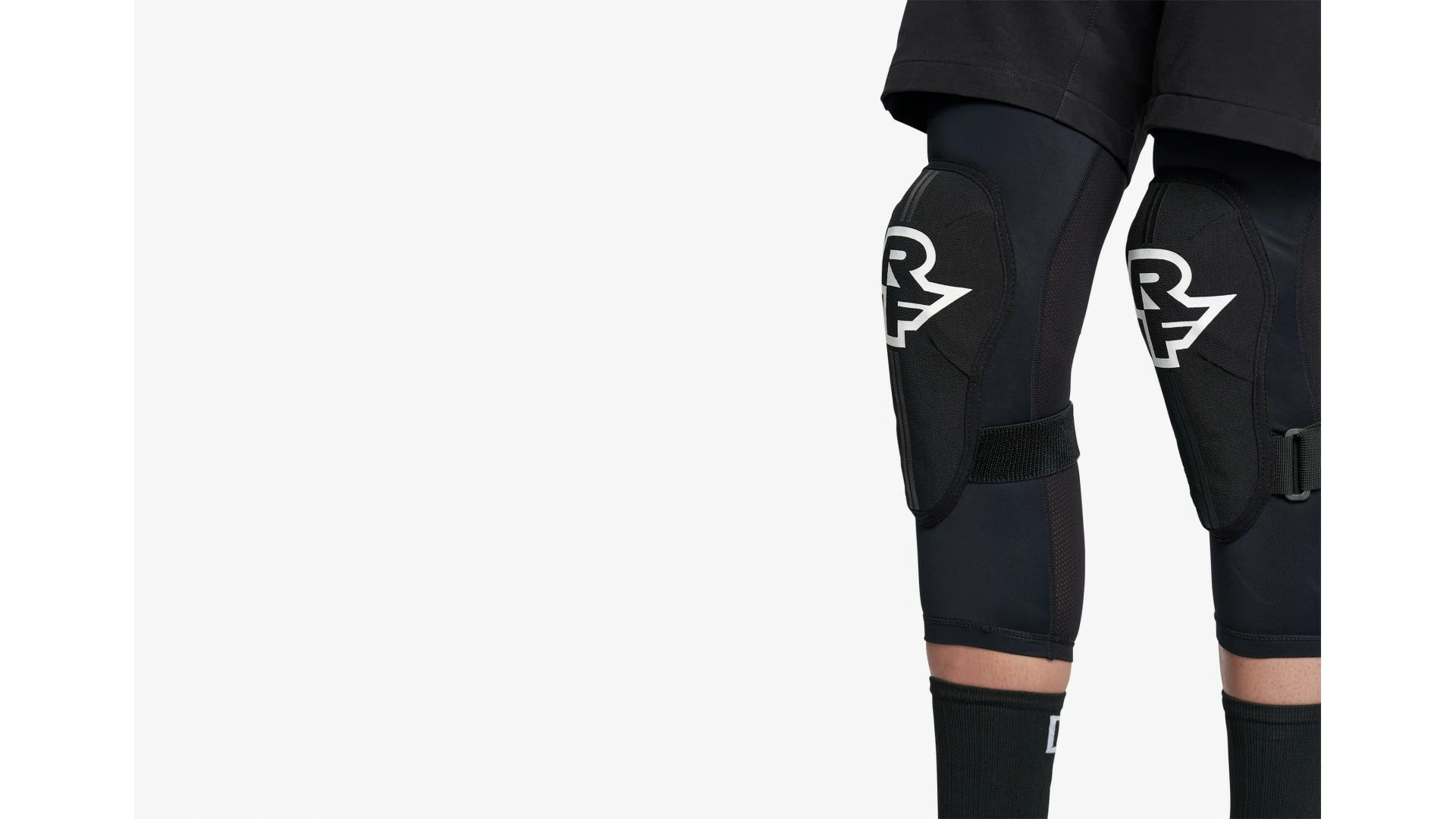 Indy Knee Pad Raceface Black 4 Indy Knee Pad Raceface Black – Bild 2