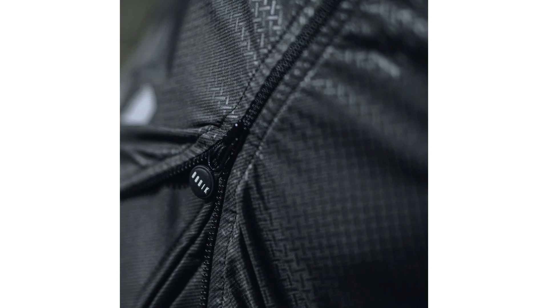 Weste Plus 2.0 Gobik Frau 2022 Dark Coal 5 Weste Plus 2.0 Gobik Frau 2022 Dark Coal – Bild 3