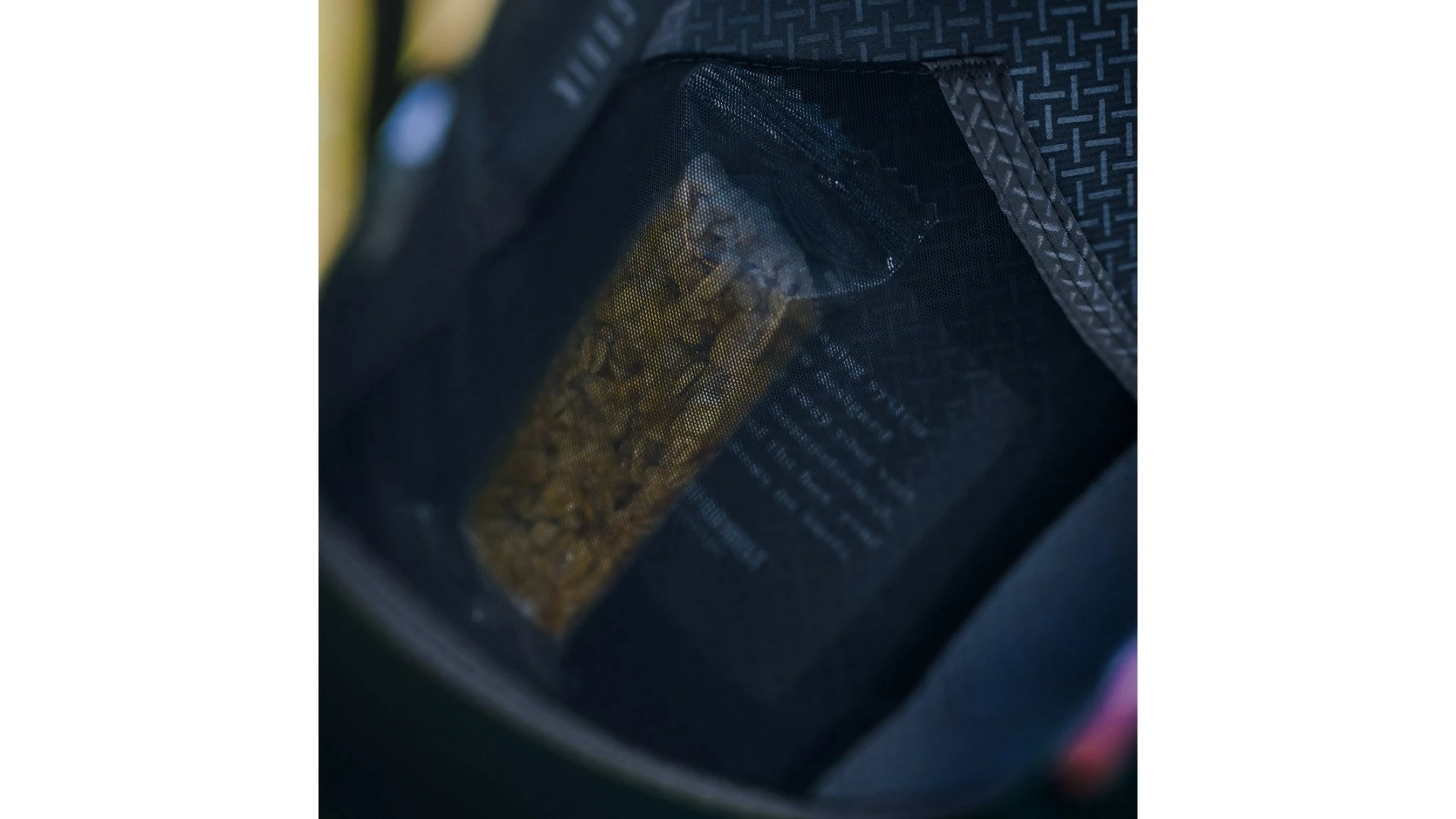 Weste Plus 2.0 Gobik Frau 2022 Dark Coal 6 Weste Plus 2.0 Gobik Frau 2022 Dark Coal – Bild 4